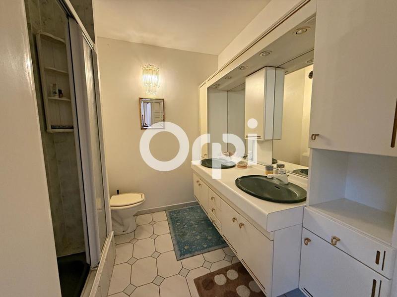 Appartement - 120 m² - 5 pièces