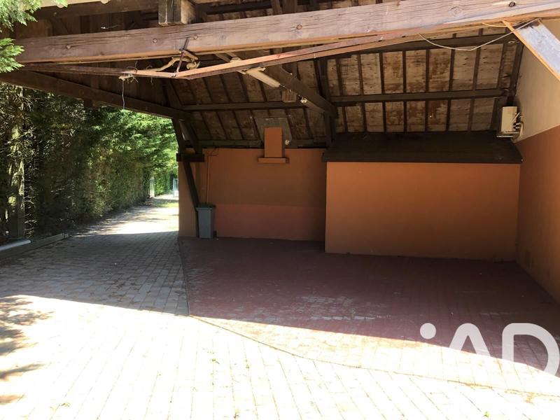 Maison - 308 m² - 8 pièces