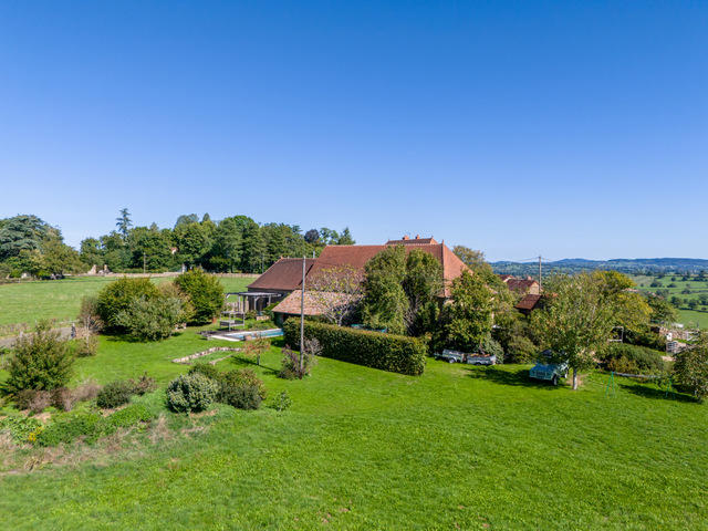 Maison - 320 m² - 6 pièces