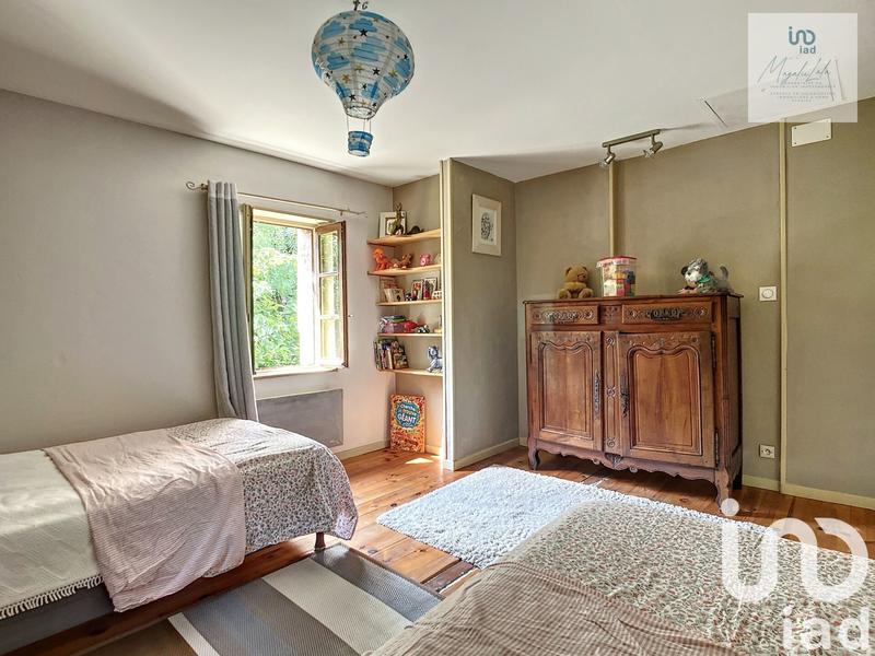 Maison - 200 m² - 10 pièces