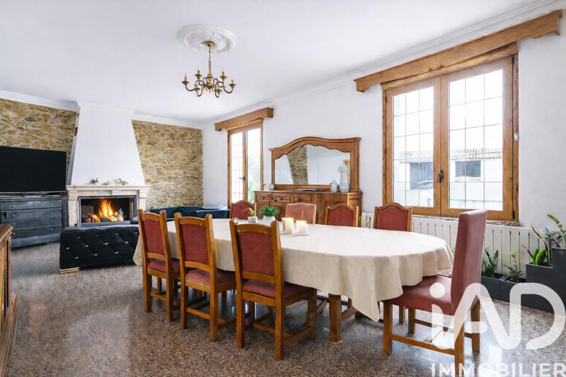 Maison de ville - 242 m² - 6 pièces