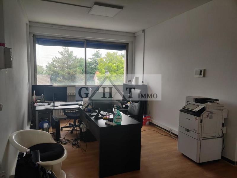 Bureau - 179 m²