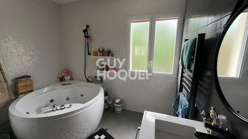 Maison - 183 m² - 7 pièces