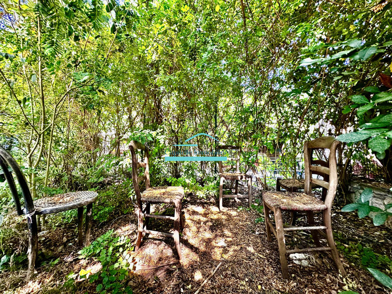 Propriété - 231 m² - 7 pièces