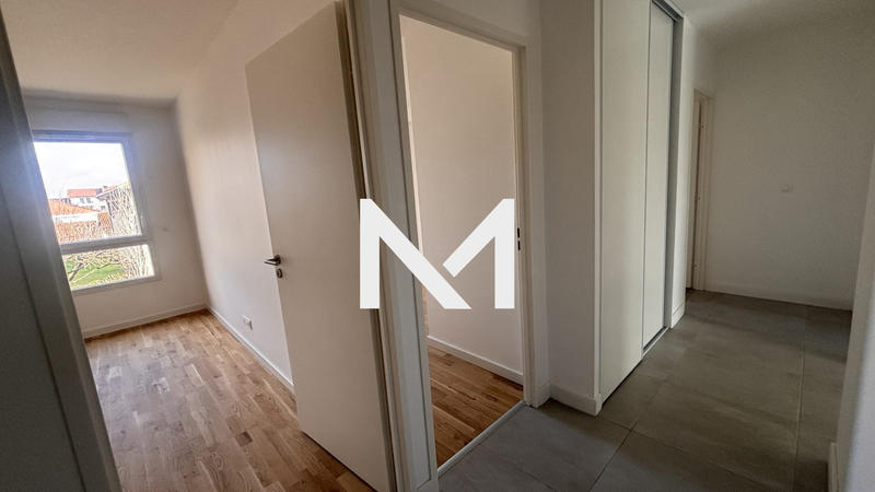 Appartement - 82 m² - 4 pièces