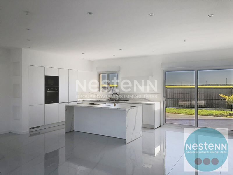 Maison - 140 m² - 5 pièces