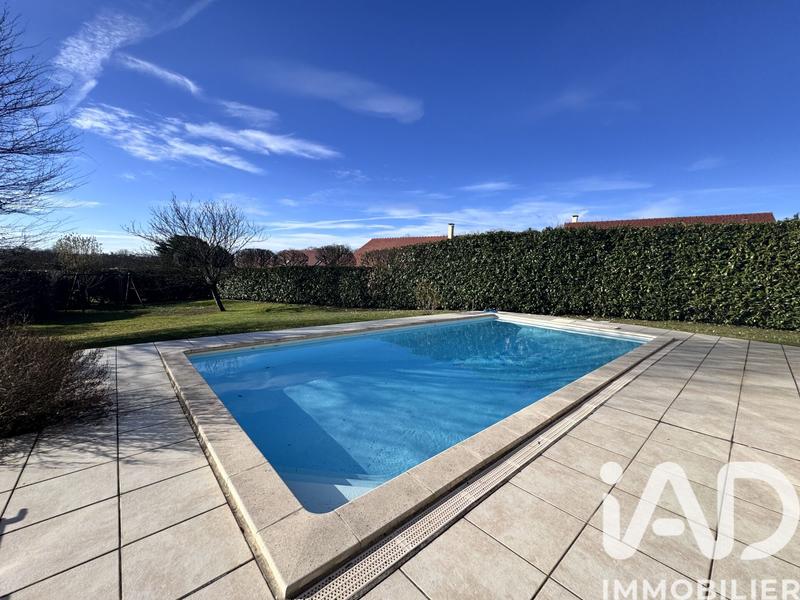 Maison - 192 m² - 7 pièces