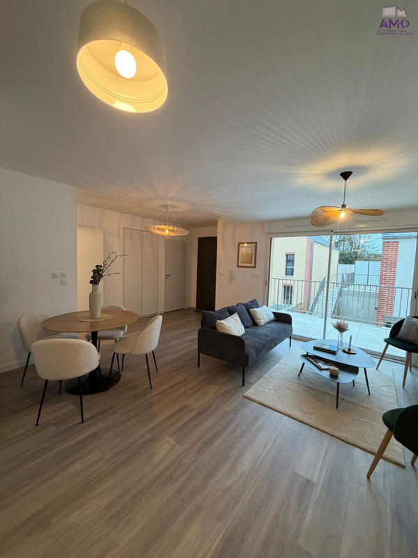 Appartement - 94 m² - 4 pièces