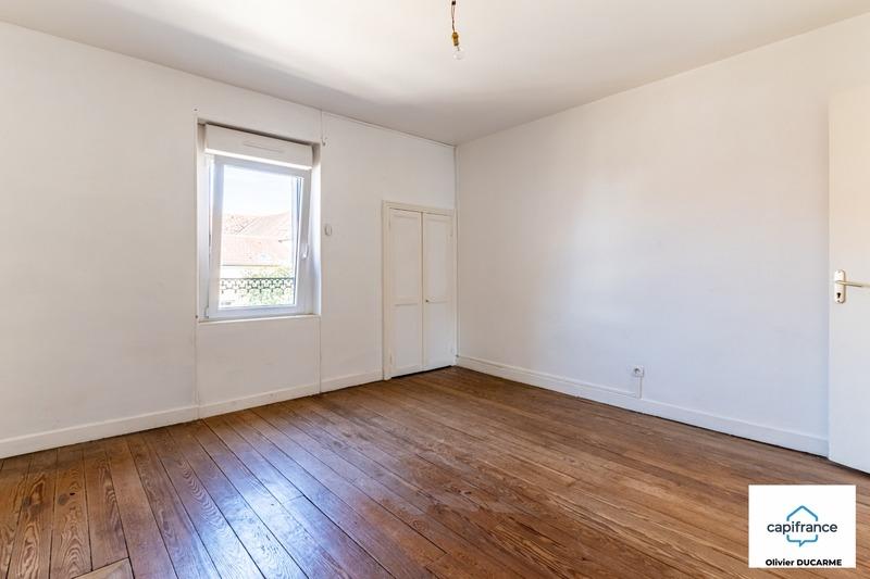 Immeuble - 330 m² - 11 pièces