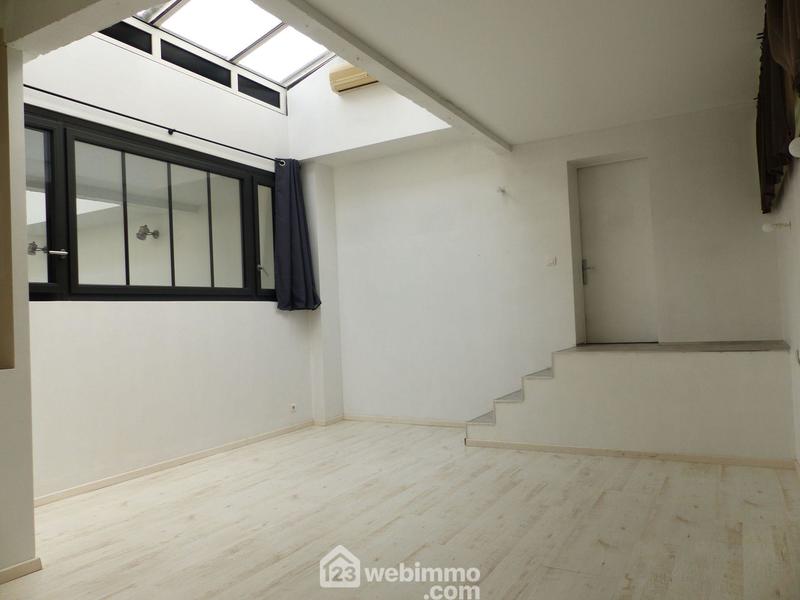 Loft - 203 m² - 8 pièces