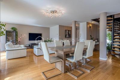 Duplex - 132 m² - 5 pièces