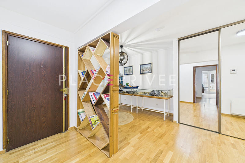 Appartement - 183 m² - 7 pièces