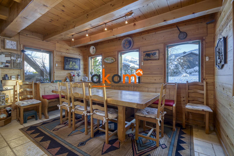 Châlet - 387 m² - 14 pièces