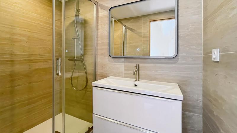 Appartement - 80 m² - 4 pièces