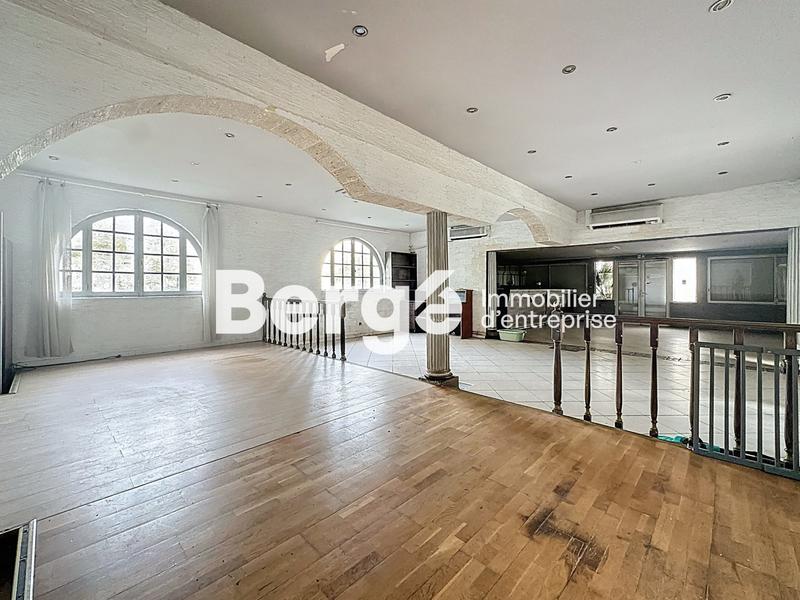 Local commercial - 478 m²