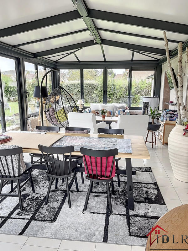 Maison - 180 m² - 6 pièces