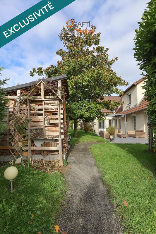 Maison - 170 m² - 9 pièces