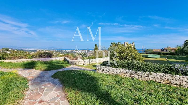 Villa - 389 m² - 10 pièces