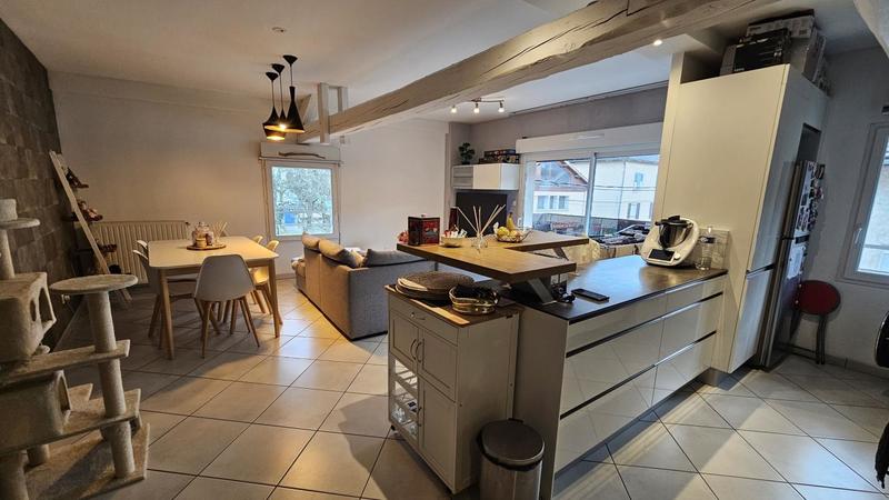 Appartement - 72 m² - 3 pièces