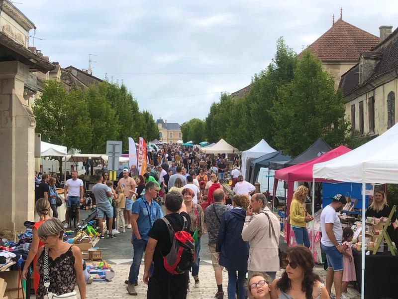 30 ème édition &quot;villam'broc&quot; - brocante vide grenier