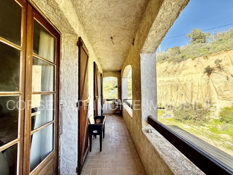 Maison - 174 m² - 10 pièces