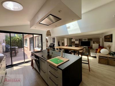 Maison de ville - 174 m² - 5 pièces