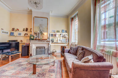 Maison - 215 m² - 6 pièces