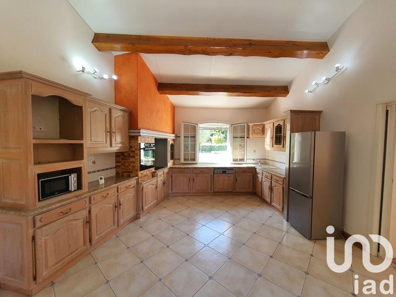 Maison - 200 m² - 6 pièces