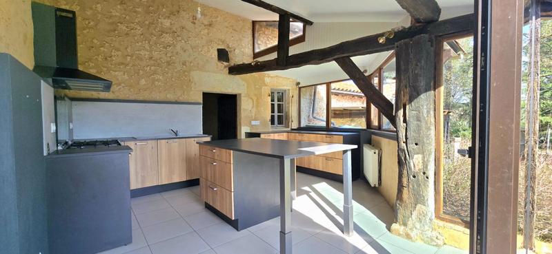 Maison - 176 m² - 7 pièces