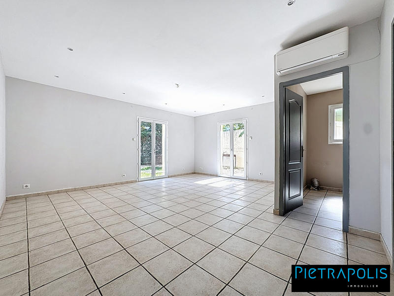 Local d'activités - 104 m² - 4 pièces