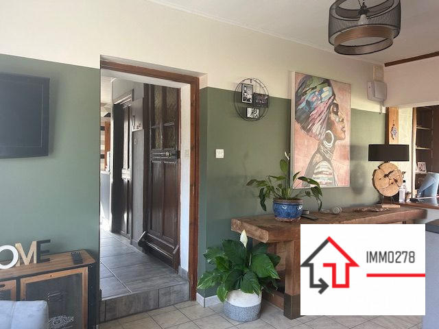 Maison - 250 m² - 9 pièces