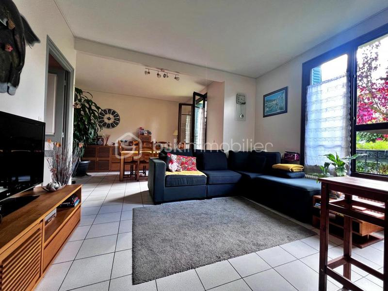 Maison - 93 m² - 4 pièces