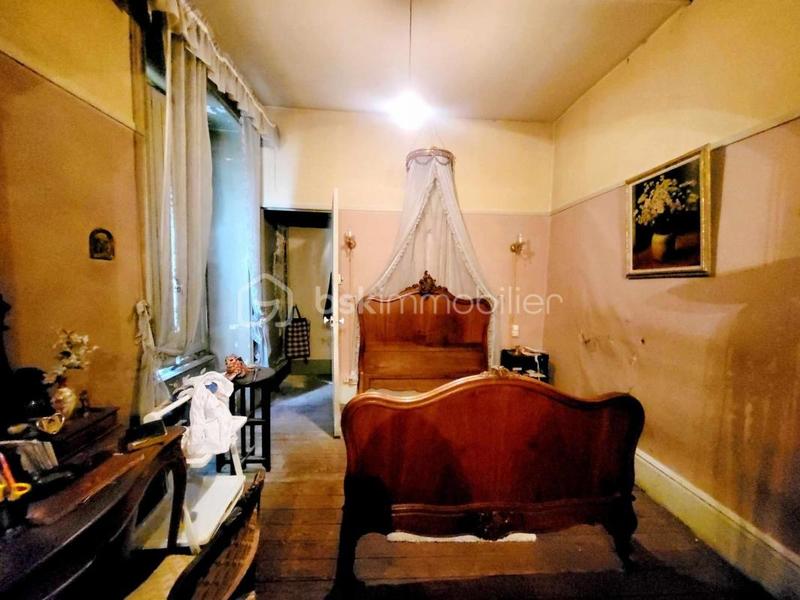 Maison de ville - 376 m² - 19 pièces