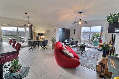 Appartement - 126 m² - 5 pièces