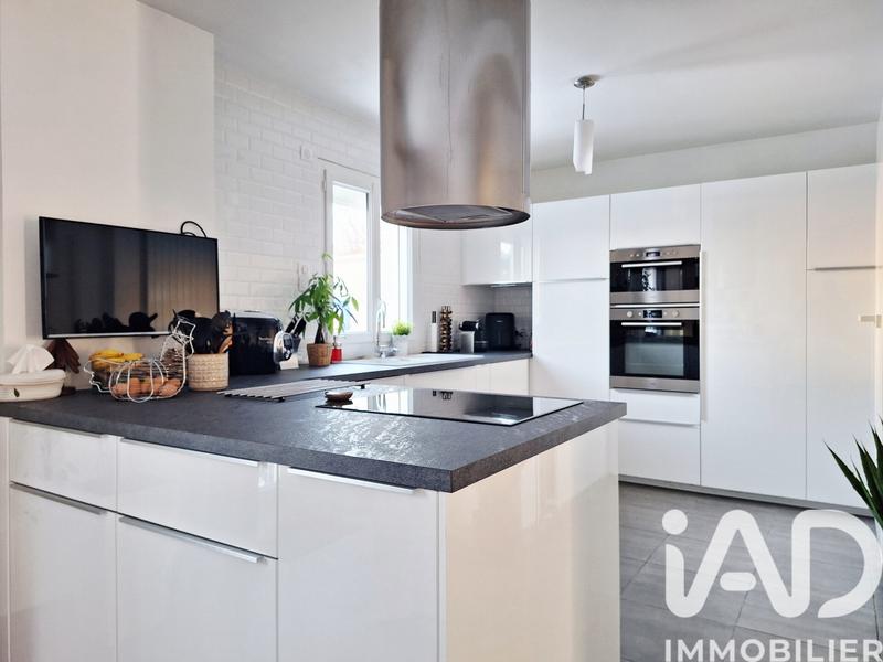 Maison - 154 m² - 8 pièces