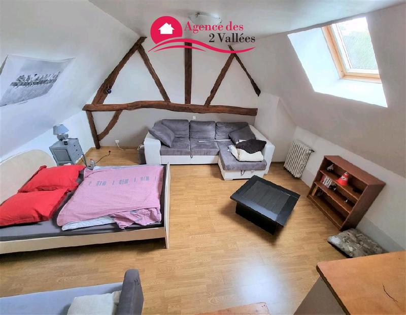 Maison - 235 m² - 10 pièces