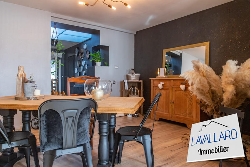 Maison - 170 m² - 8 pièces