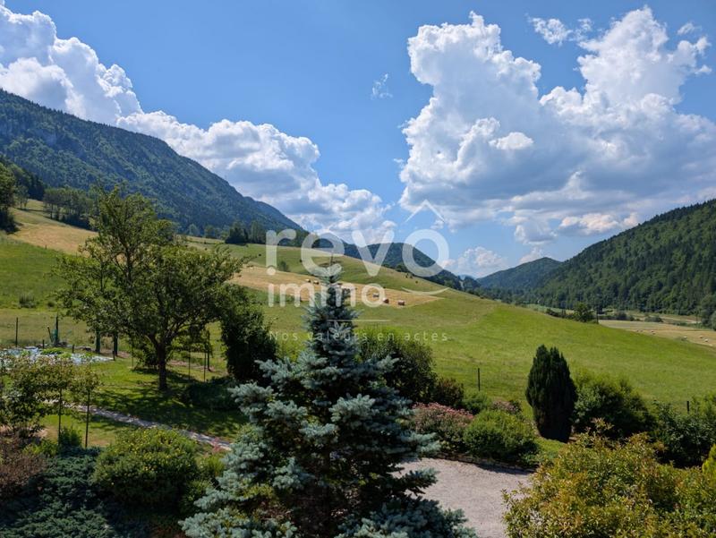 Maison - 180 m² - 7 pièces