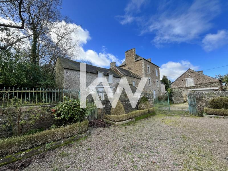 Maison - 306 m² - 9 pièces