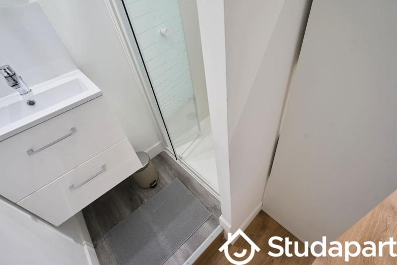 Chambre - 13 m² - 1 pièce