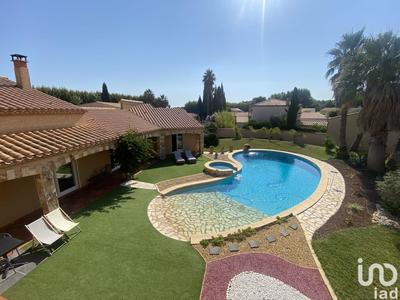 Maison - 297 m² - 5 pièces