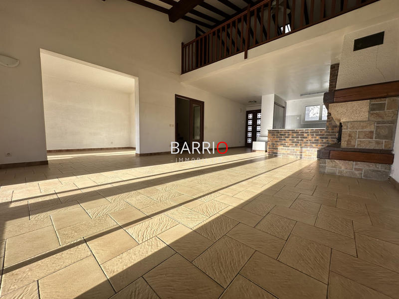 Villa - 185 m² - 7 pièces