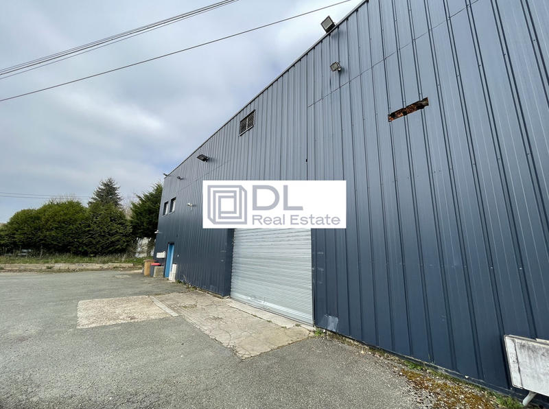 Entrepôt - 1 000 m²