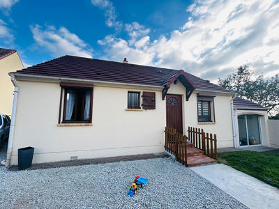 Maison - 90 m² - 4 pièces