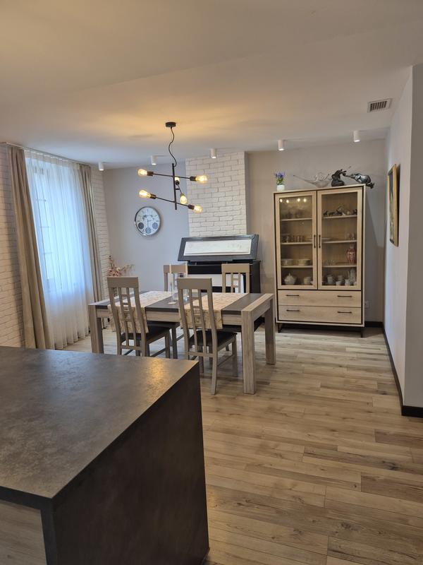 Maison - 442 m² - 13 pièces