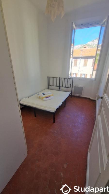 Chambre - 9 m² - 1 pièce