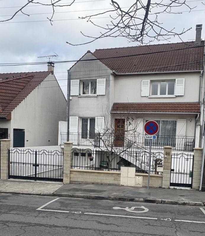 Maison - 154 m² - 8 pièces