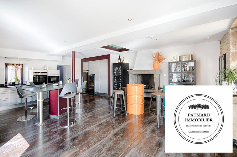 Bastide - 248 m² - 9 pièces