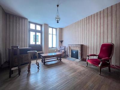 Maison - 144 m² - 7 pièces