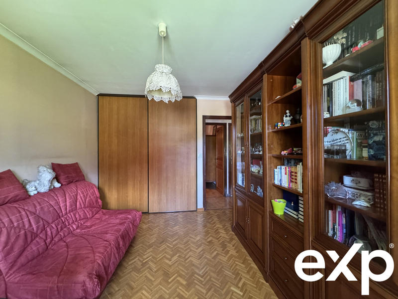 Maison - 182 m² - 7 pièces